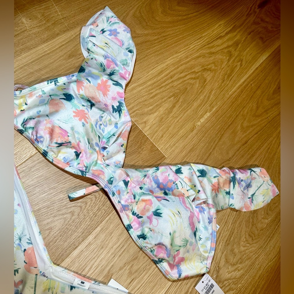 Abercrombie Women’s Bikini - Floral - Picture 3 of 7